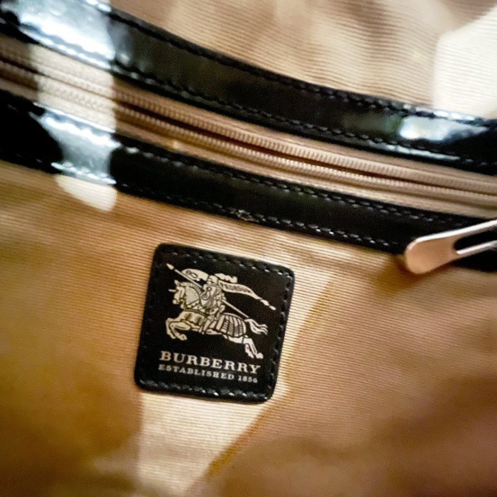 BURBERRY Black & Beige Nova Check Coated Canvas Hobo - Picture 3 of 7